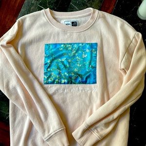 Vincent & Vans sweatshirt!